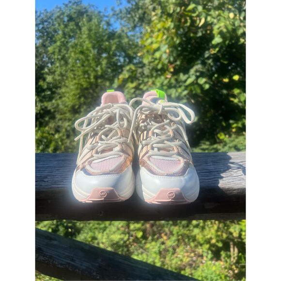 MICHAEL KORS Hero Leather and Mesh Trainer Womans Sz 7 - Picture 7 of 8